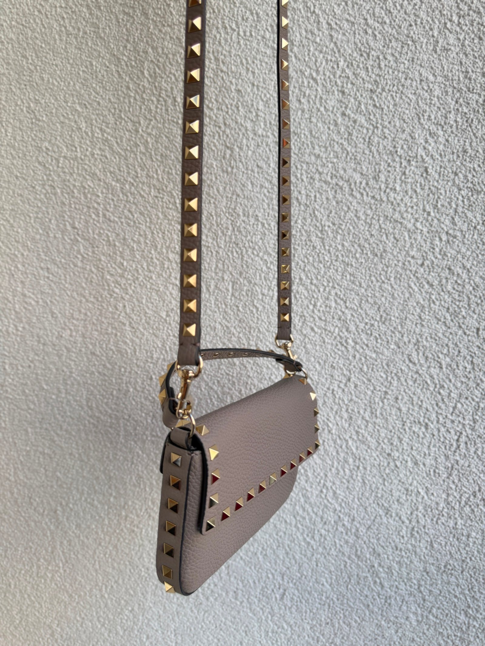 Valentino Garavani Kahverengi Rockstud Mini Çanta