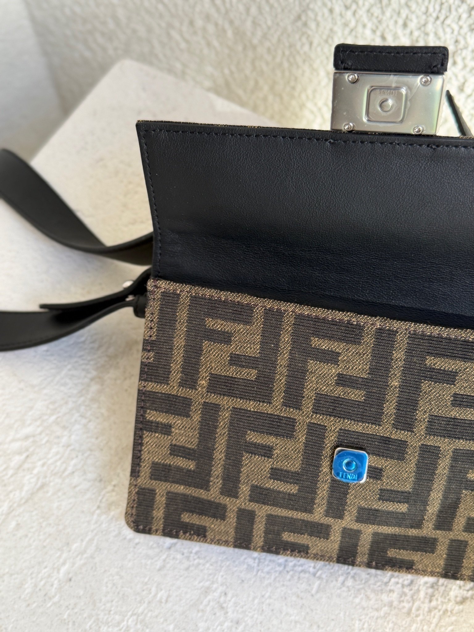 Fendi Baguette FF Jacquard Flat Pouch Bag - Görsel 13