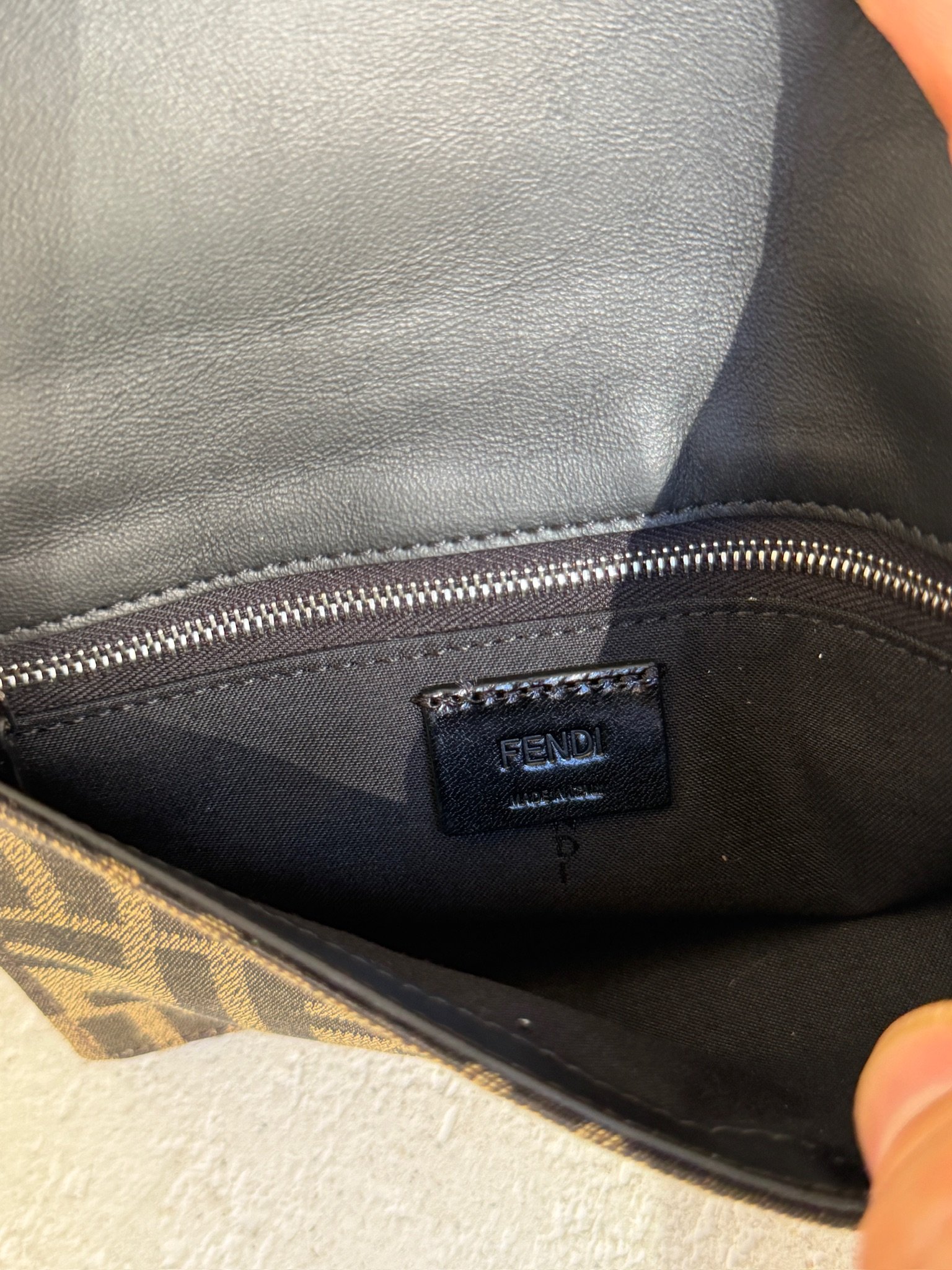 Fendi Baguette FF Jacquard Flat Pouch Bag - Görsel 12