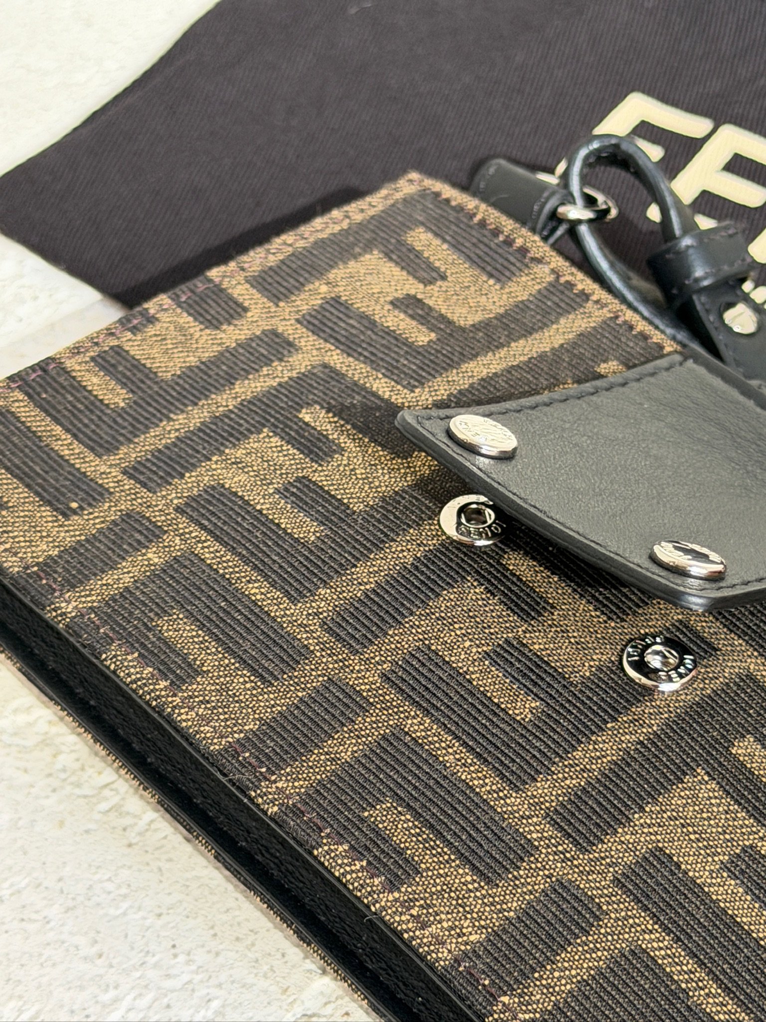 Fendi Baguette FF Jacquard Flat Pouch Bag - Görsel 7