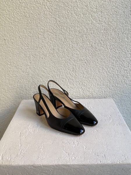 Chanel Cap Toe Black Leather Slingback Pumps