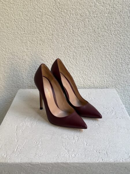 Gianvito Rossi Burgundy Leather Pointed-Toe Pumps