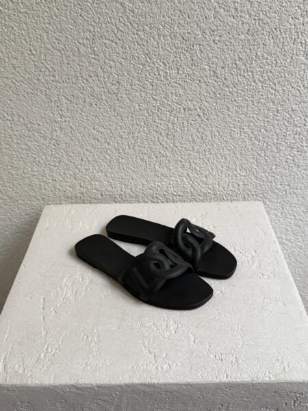 Hermes Rubber black aloha sandals