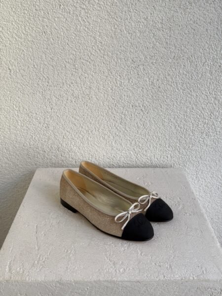 Chanel CC Logo Black Toe Glitter Shiny Ballerina Flat